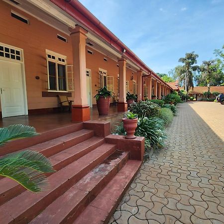Masindi Hotel Buitenkant foto