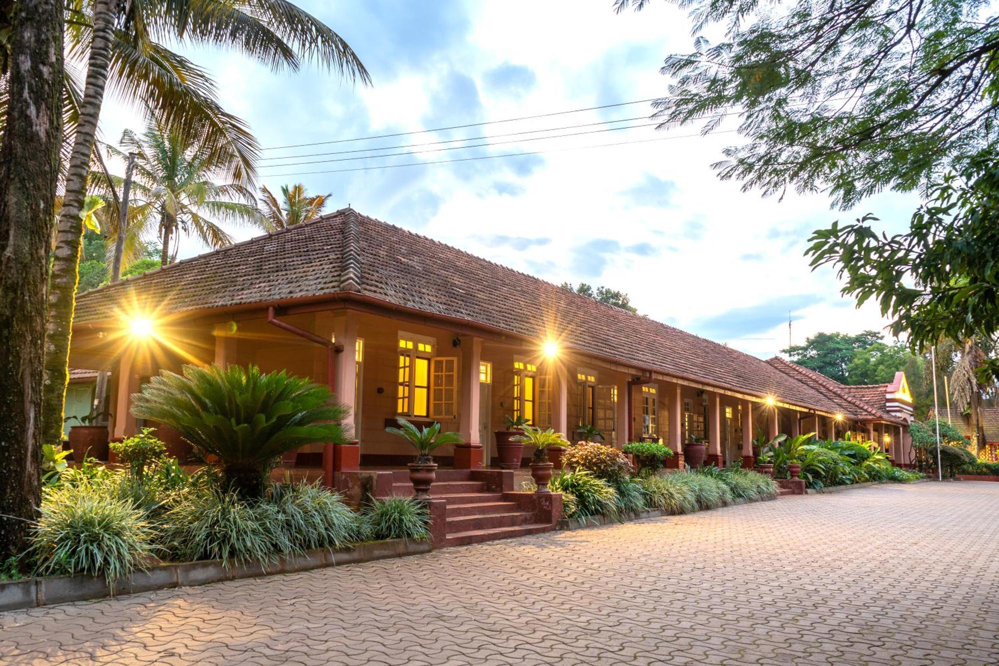 Masindi Hotel Buitenkant foto